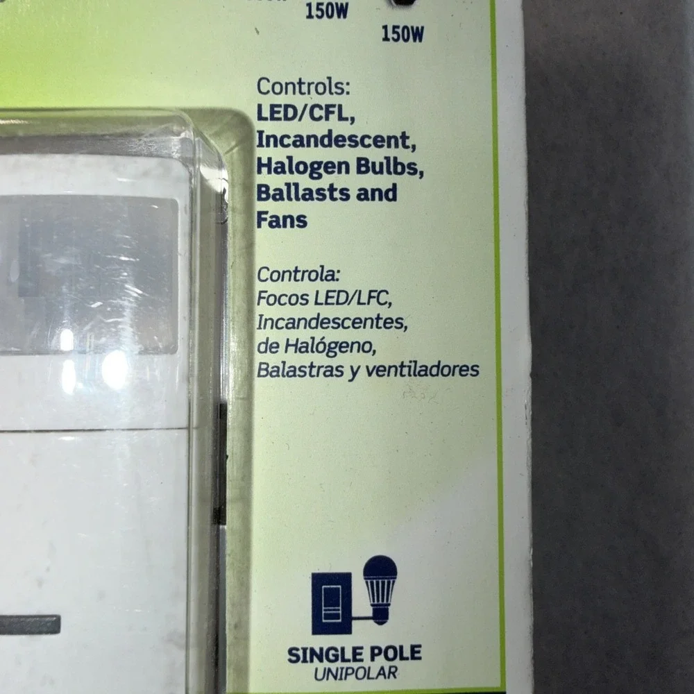NEW Leviton Decora IPS02 Motion Sensor Auto-On Electrical LED CFL Switch White